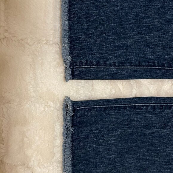 Isaac Mizrahi Live Raw Edge Hem Jeans - Picture 4 of 9